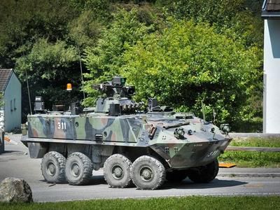 Mowag Piranha IIC, Spz 93 8x8